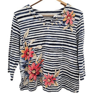 Alfred Dunner Womens Top M Floral Studded Resort Tropical Fisherman Coastal